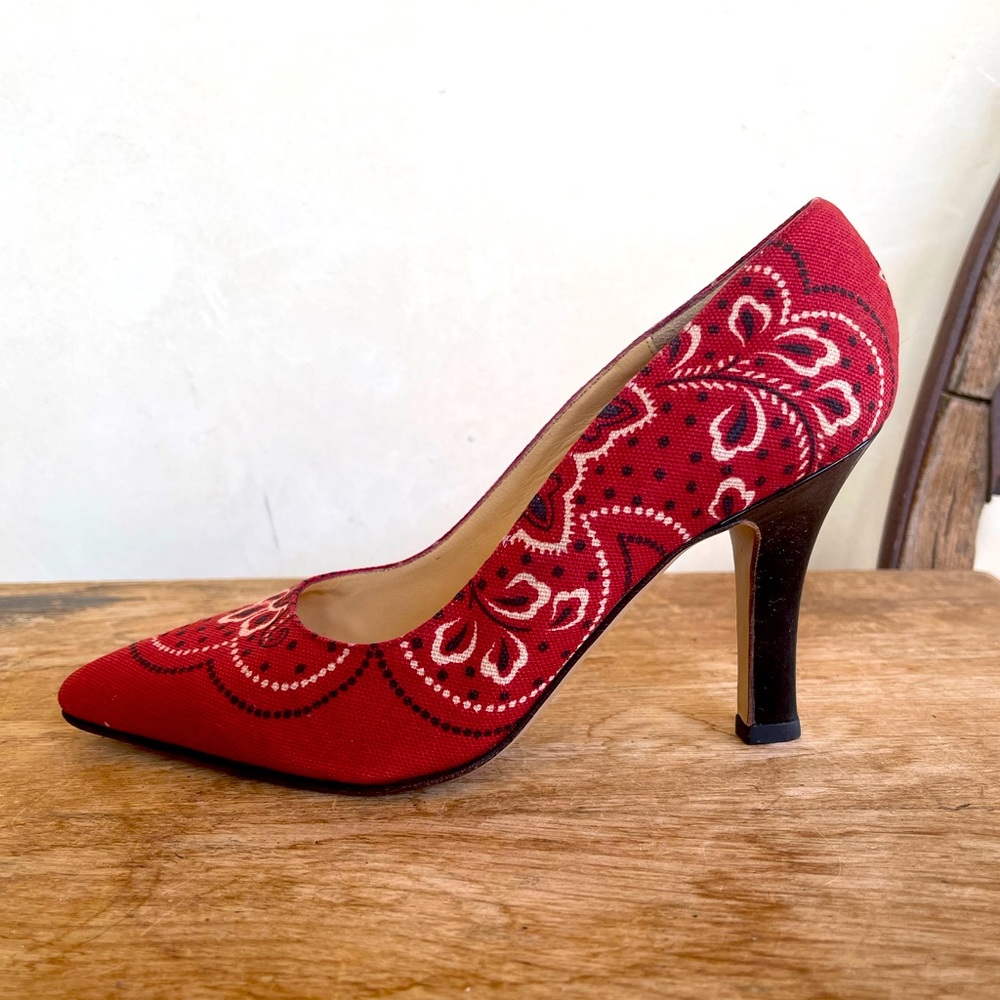 CHARLES JOURDAN Super Cute Red Bandanna Denim Patent Leather Pump Heels 5M ITALY